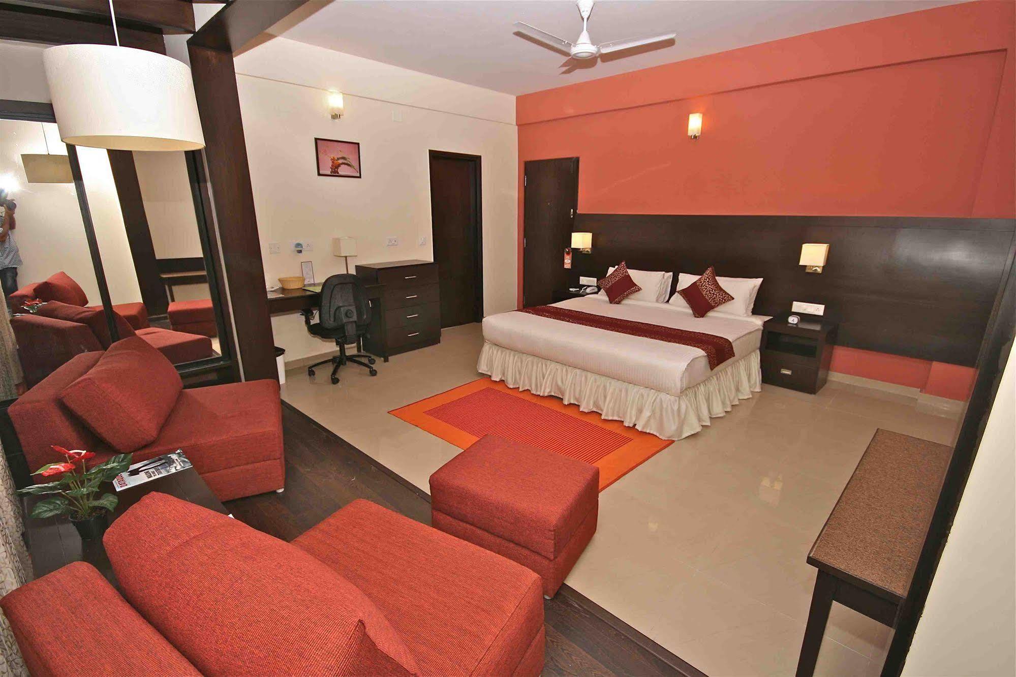 Treebo Trend Sterling Suites Inn Bengaluru Zewnętrze zdjęcie